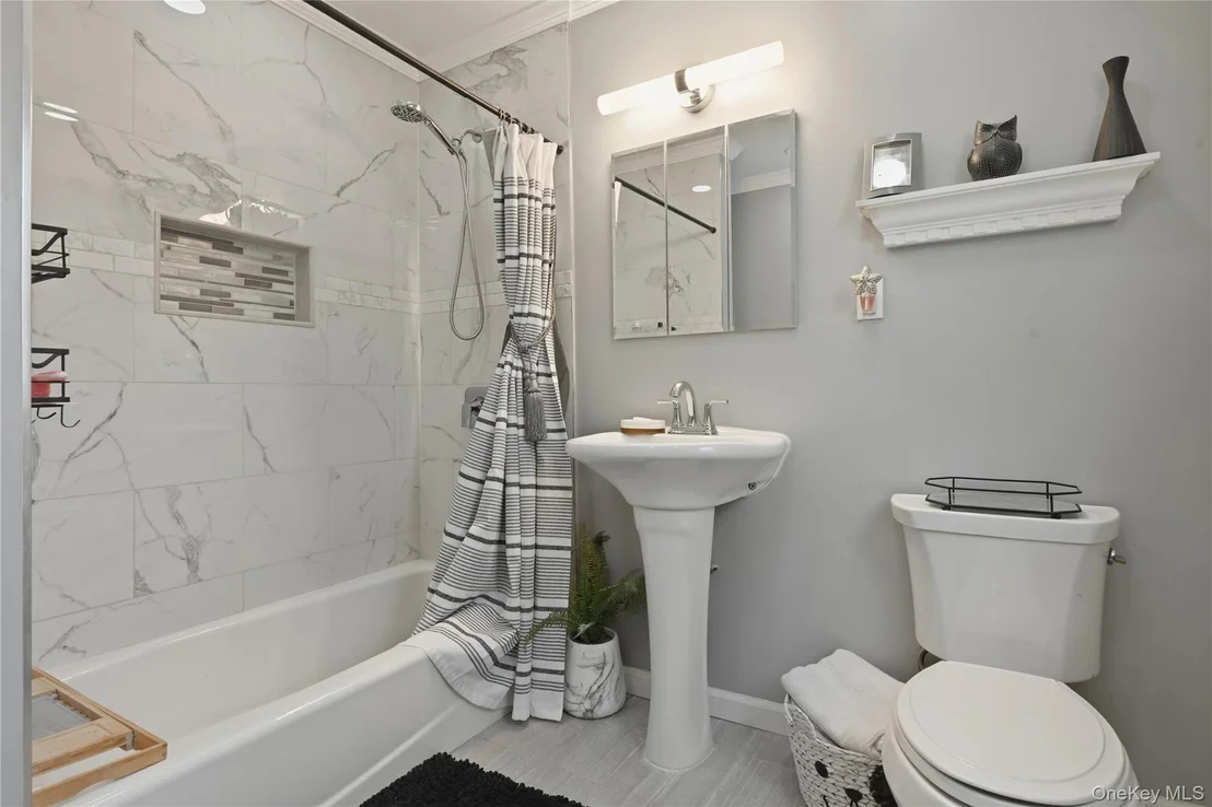 Photo of 11 Rumson Road