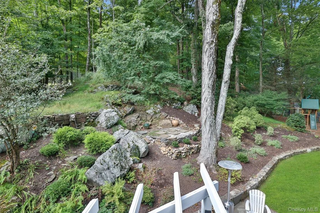 Photo of 8 Old Roaring Brook Road
