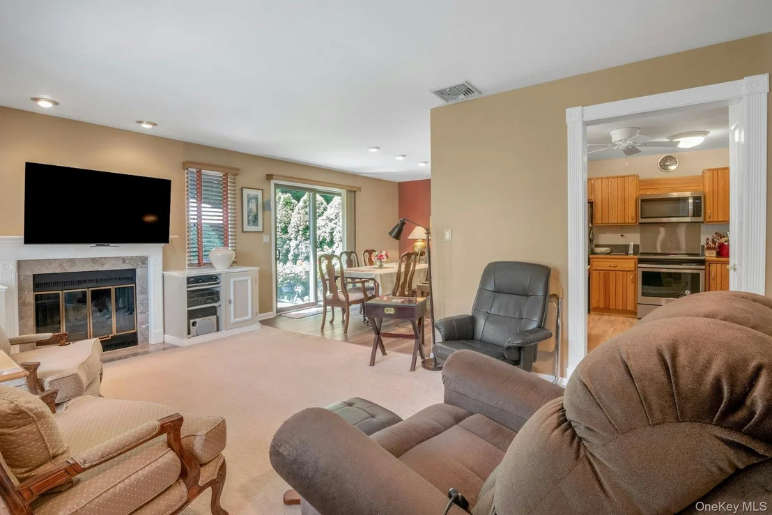 Photo of 35 Krystal Drive