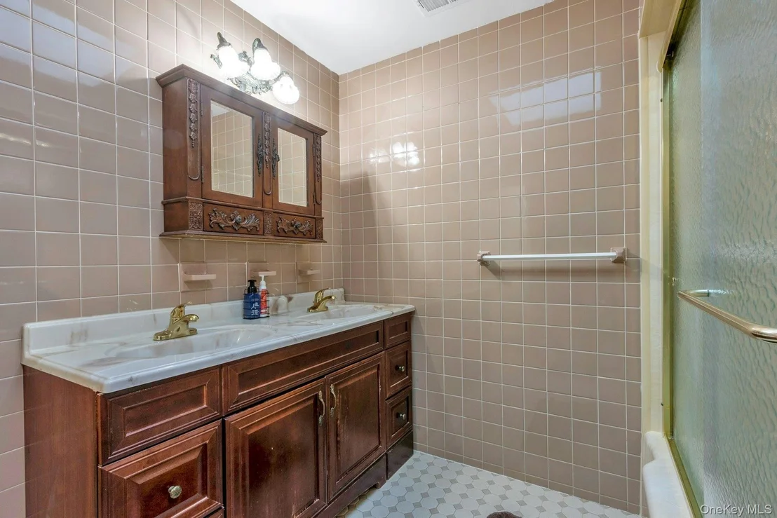 Photo of 44 Greenridge Way