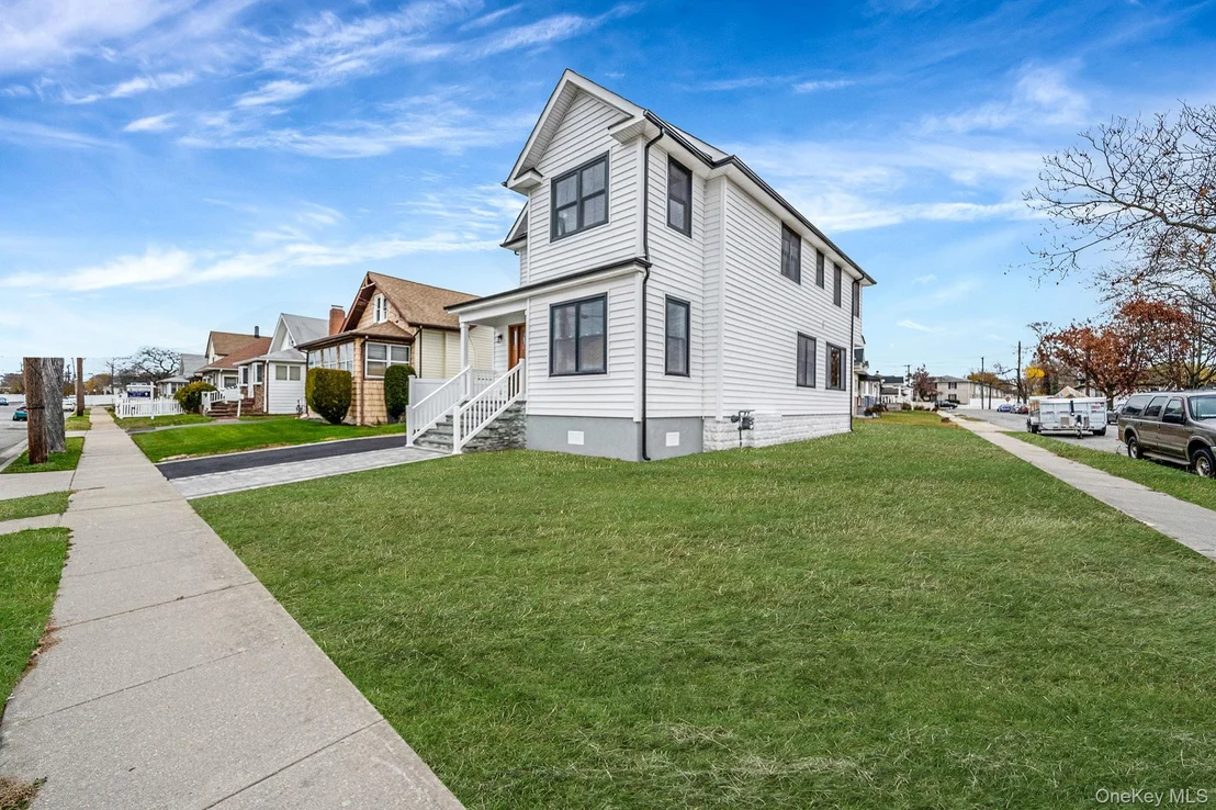 Photo of 2929 Yale Place