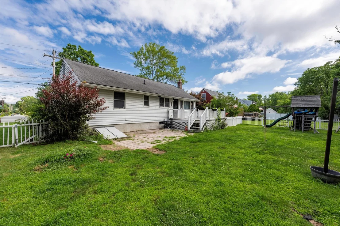 Photo of 12 Van Steuben Road