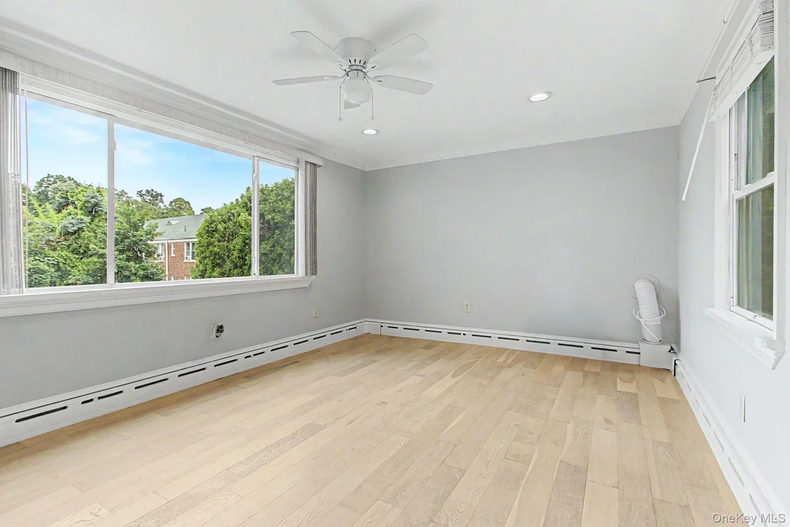 Photo of 14 Emerald Place
