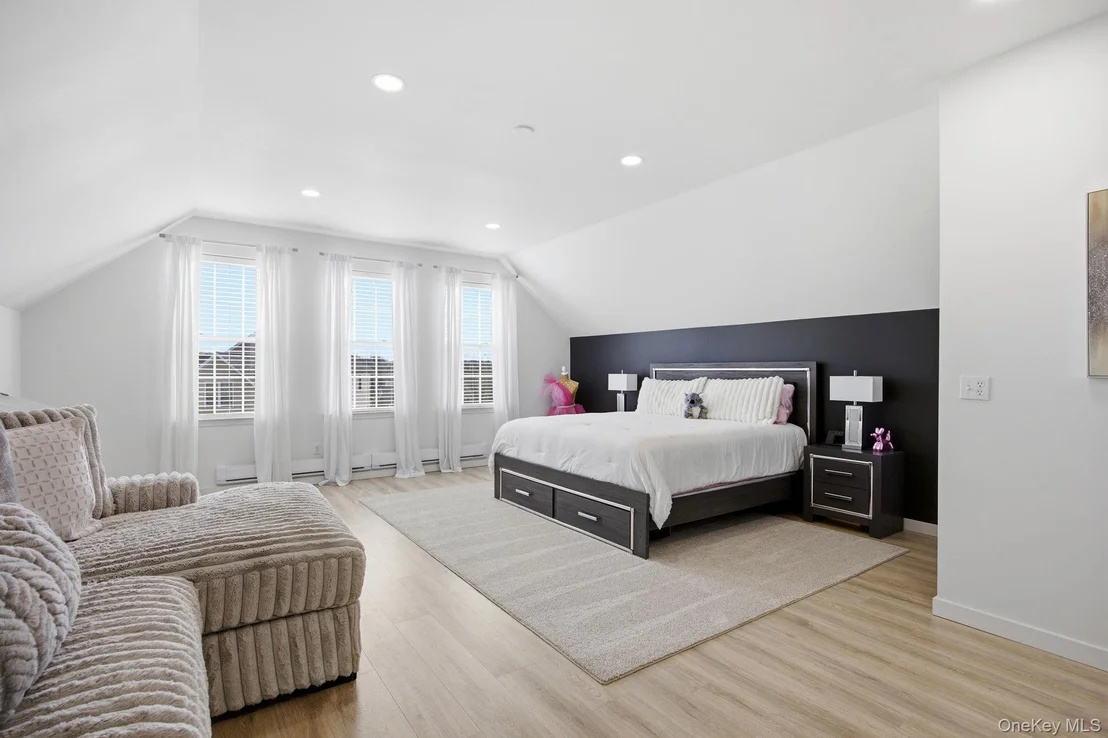 Photo of 18 Valley View Road