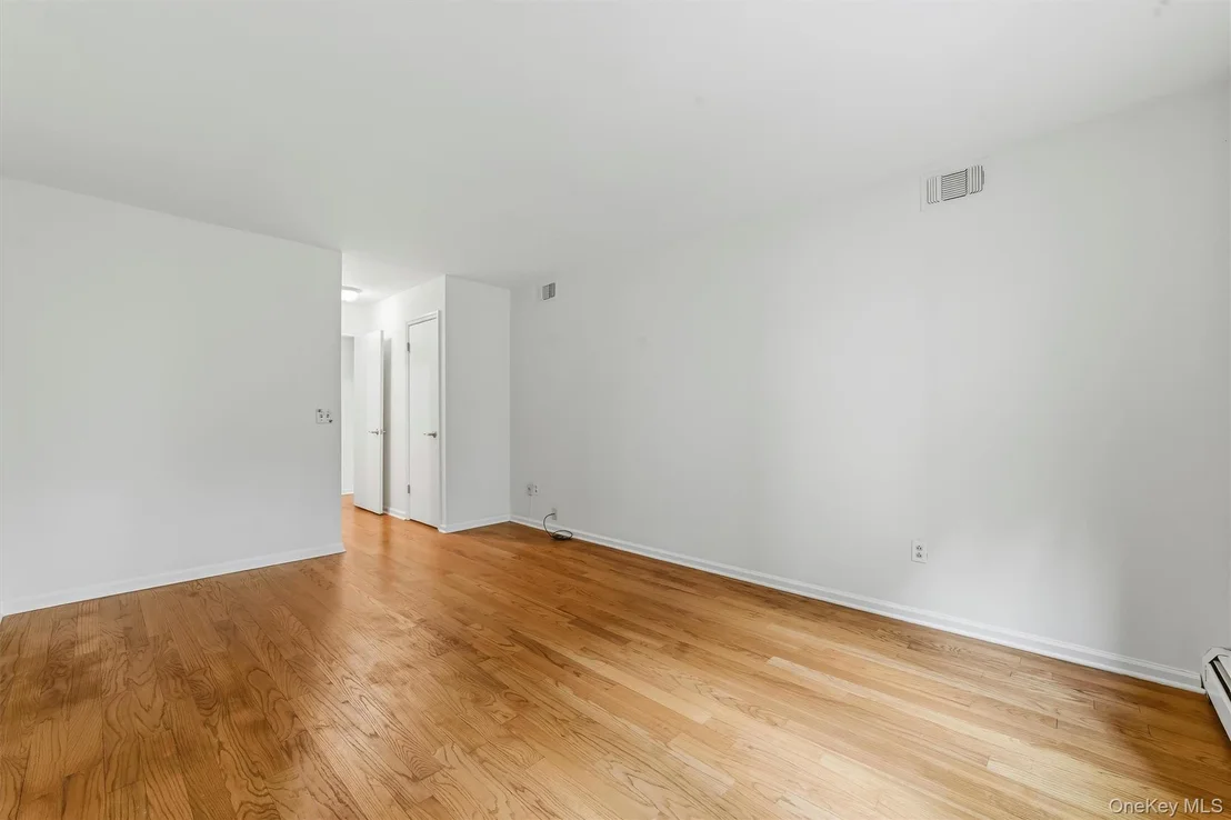 Photo of 101 Eagle Bay Drive