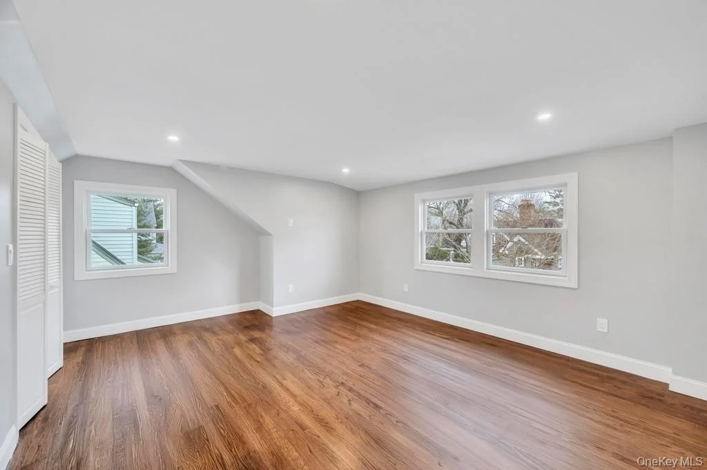 Photo of 92 Sunset Road