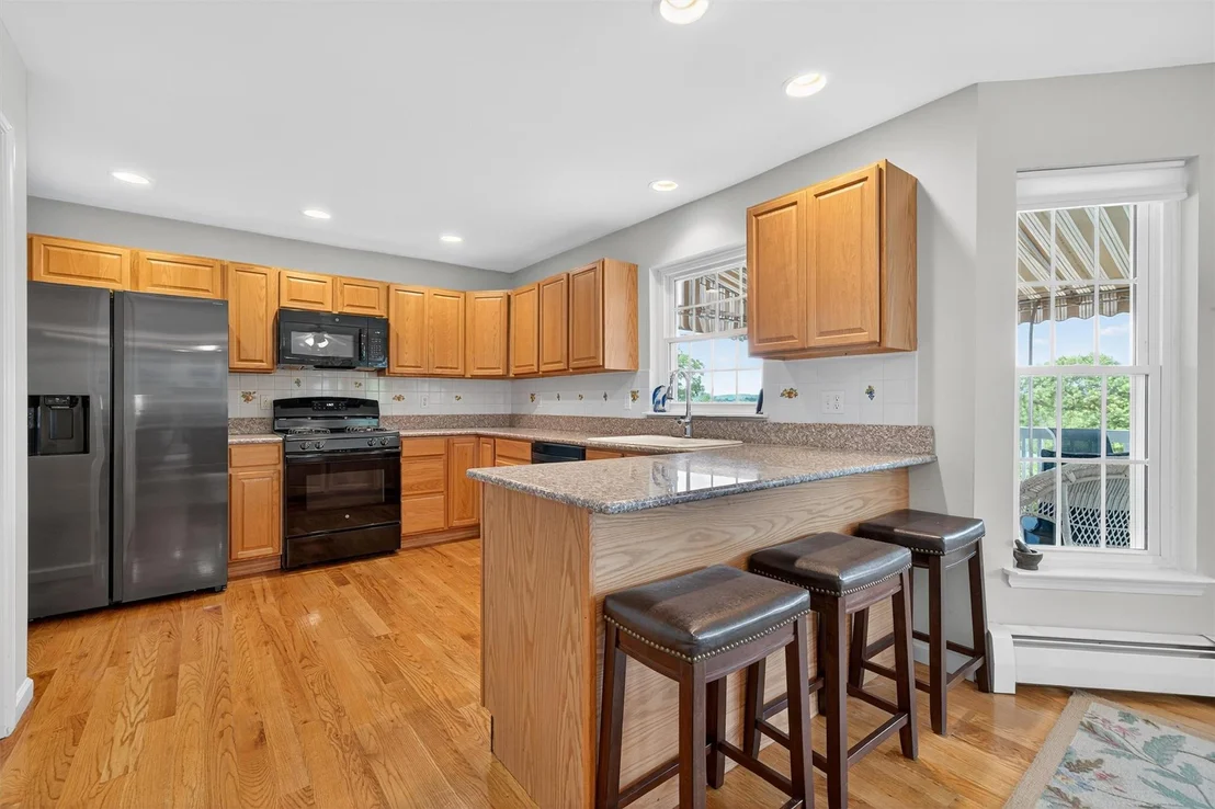 Photo of 106 Maple Avenue