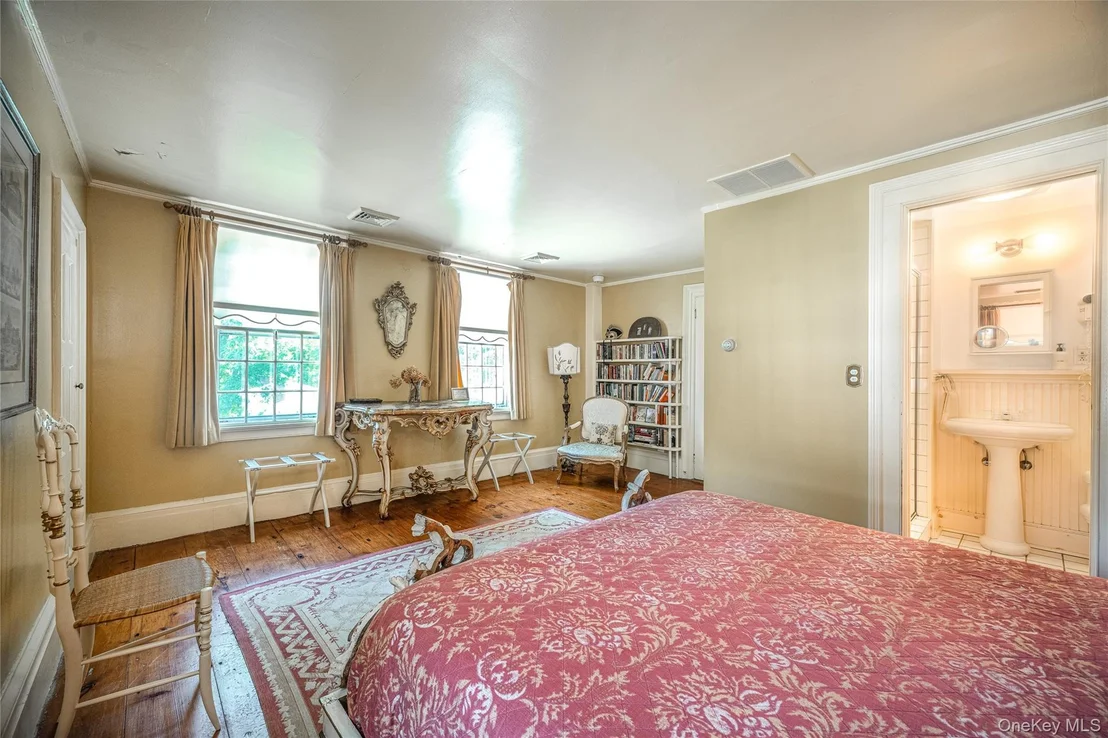 Photo of 3244 Sharon Turnpike