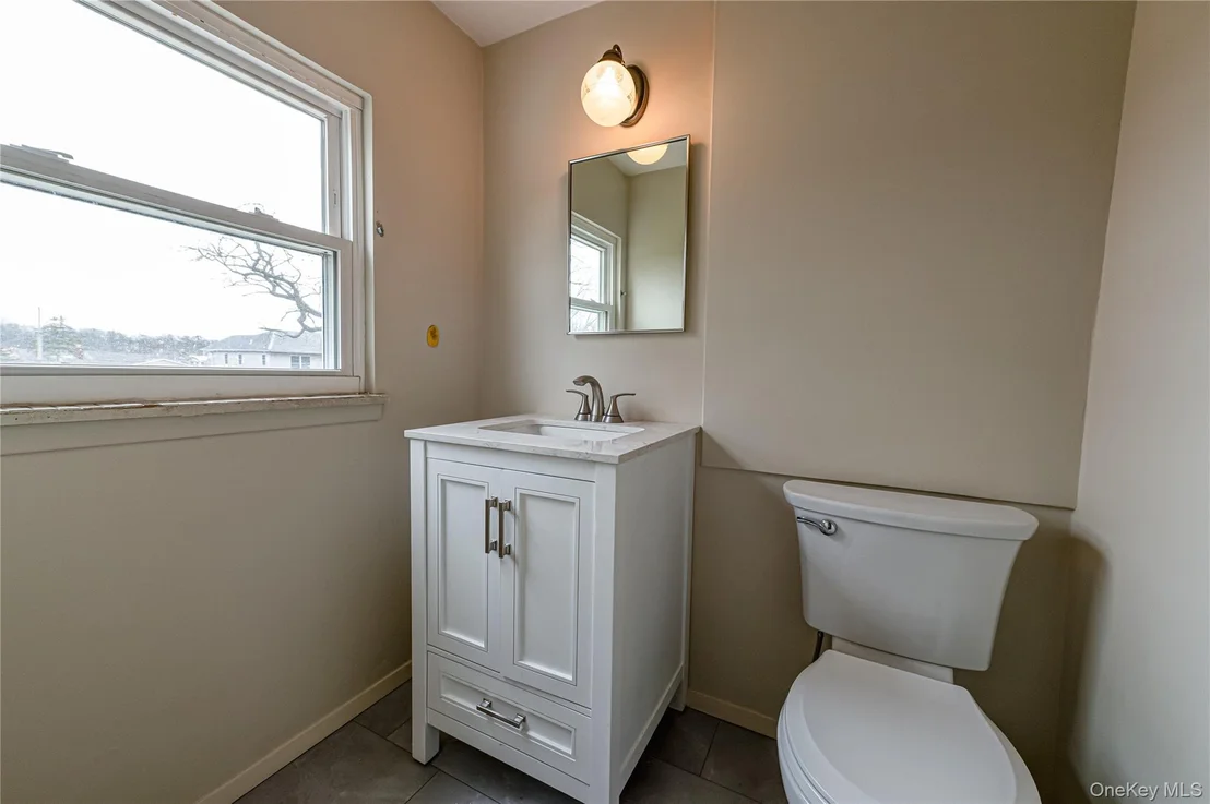 Photo of 855 Pease Lane