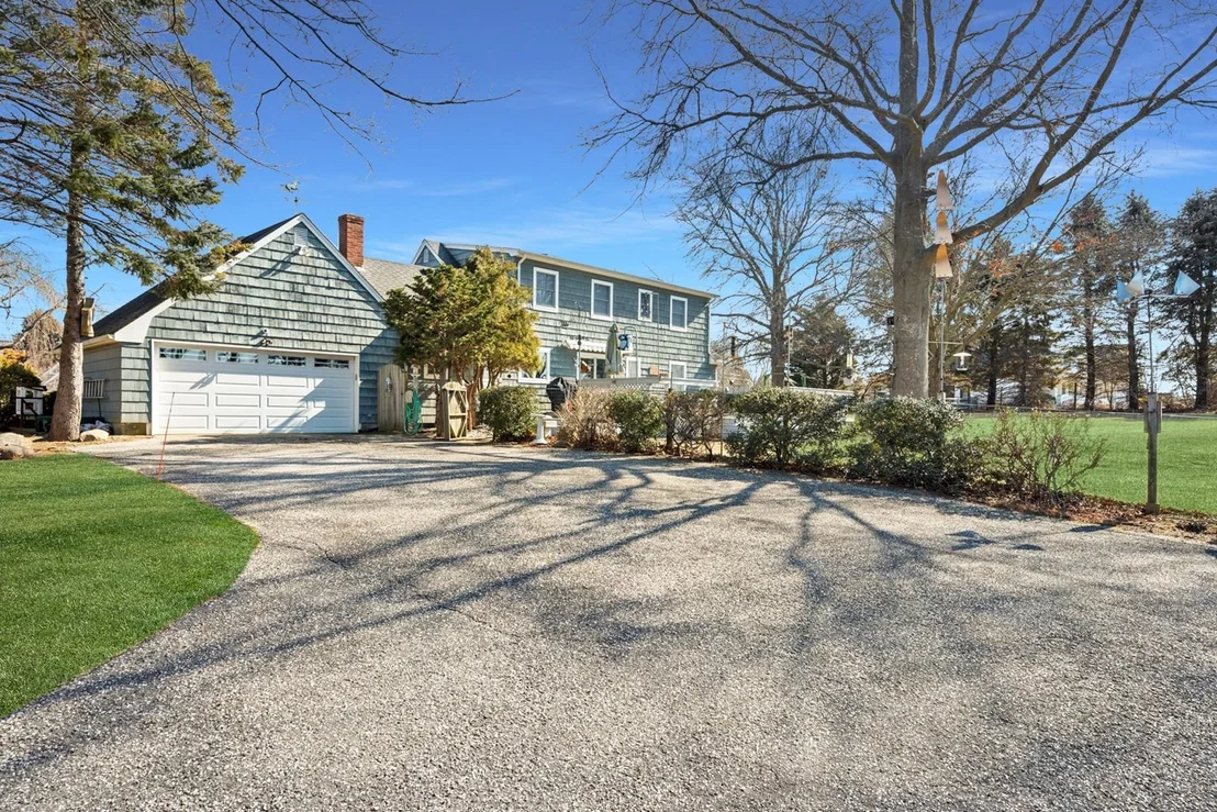Photo of 157 Pier Avenue