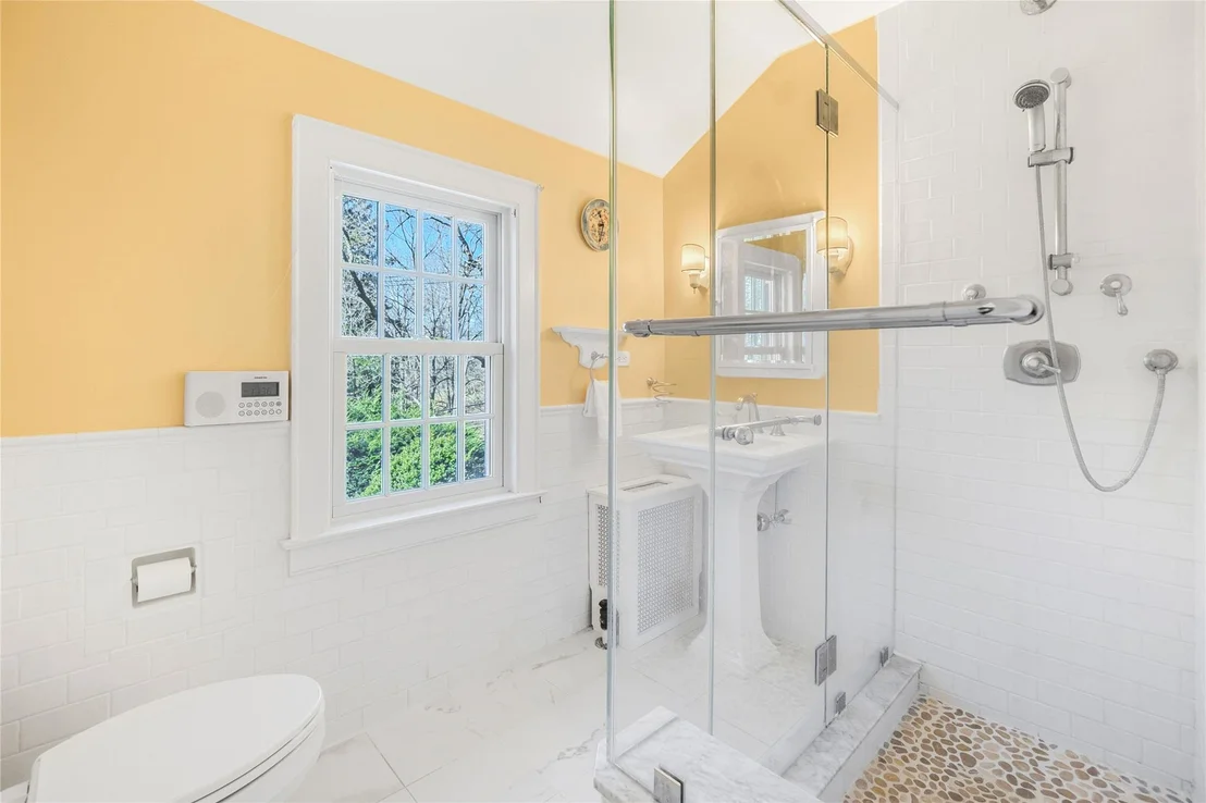 Photo of 10 Whippoorwill Road