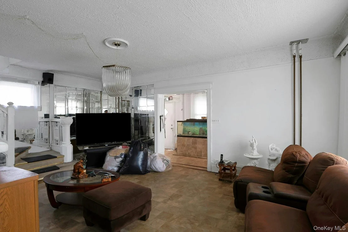 Photo of 515 Beach Avenue