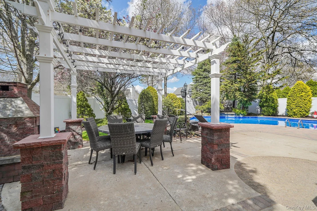Photo of 9 Tuthill Creek Drive