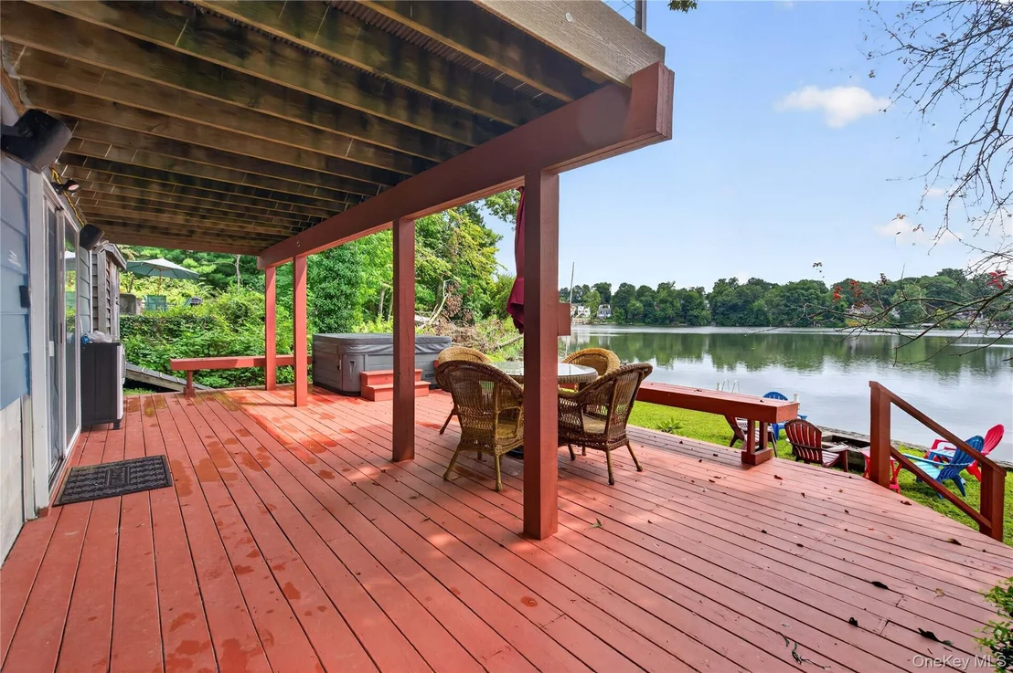 Photo of 297 Lake Drive