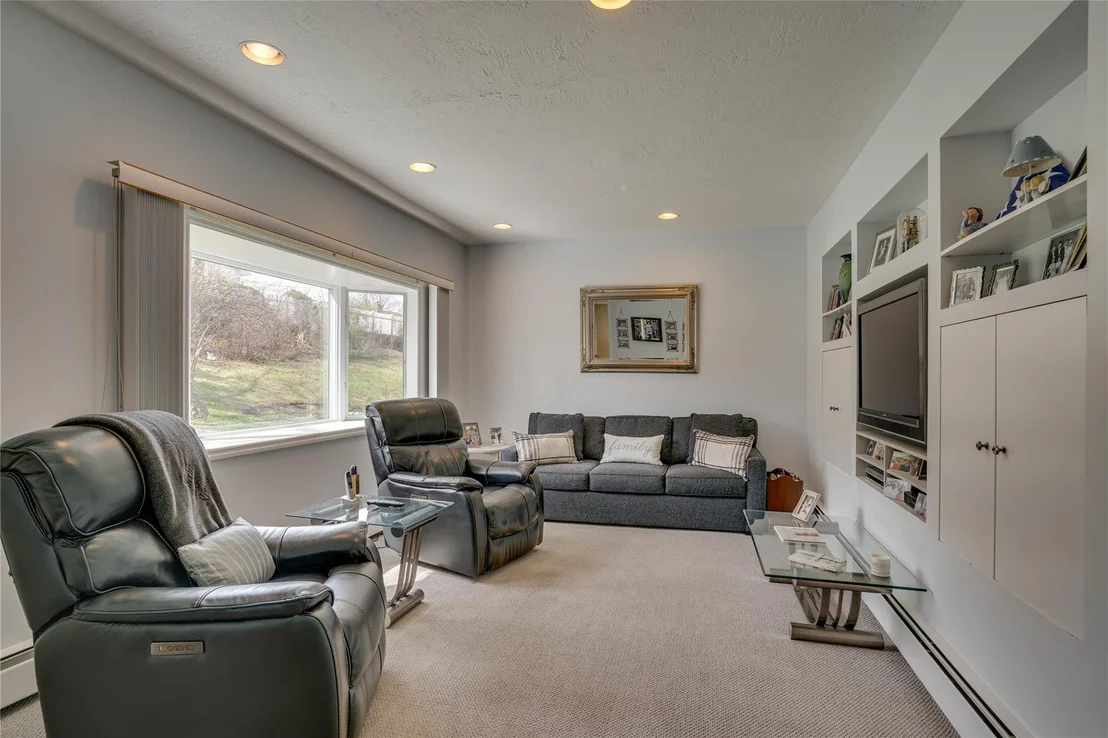 Photo of 34 Pittoni Drive