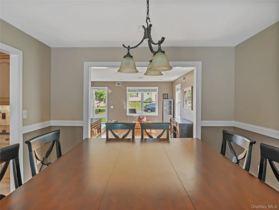 Photo of 30 Larkin Lane