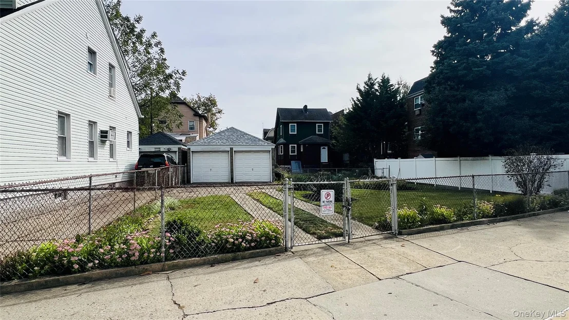 Photo of 5949 58th Road