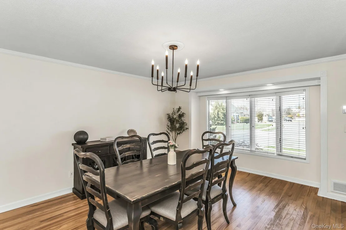 Photo of 991 Ferngate Drive