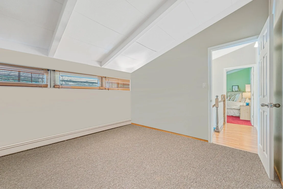 Photo of 27 Split Cedar Drive