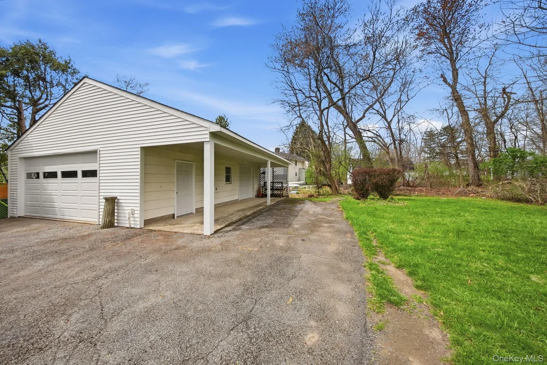 Photo of 11 5th Avenue