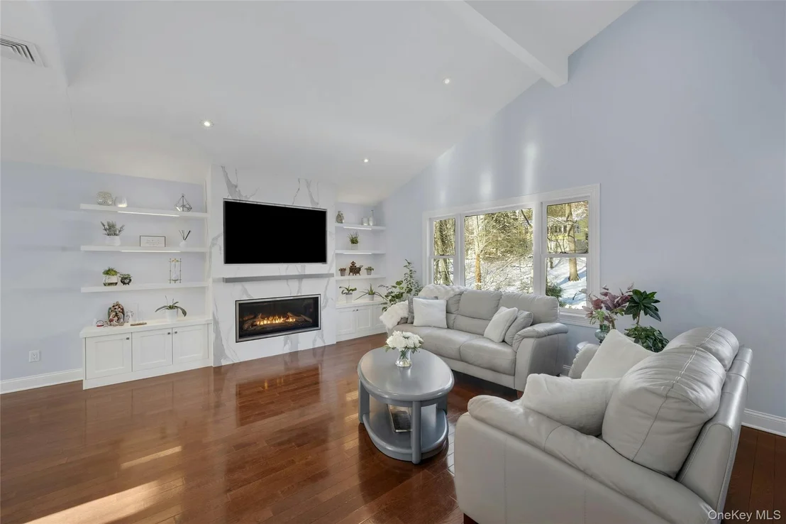 Photo of 30 Highclere Lane