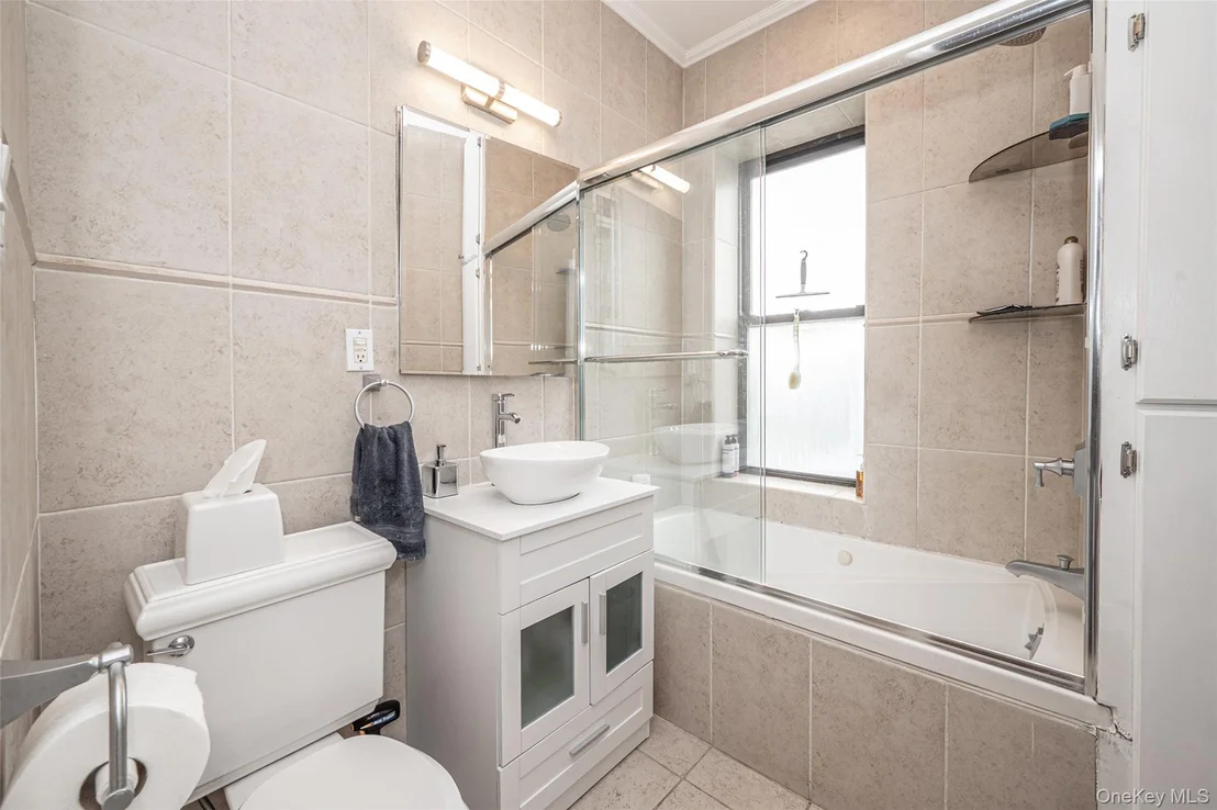 Photo of Unit 1F at 37 Brompton Road