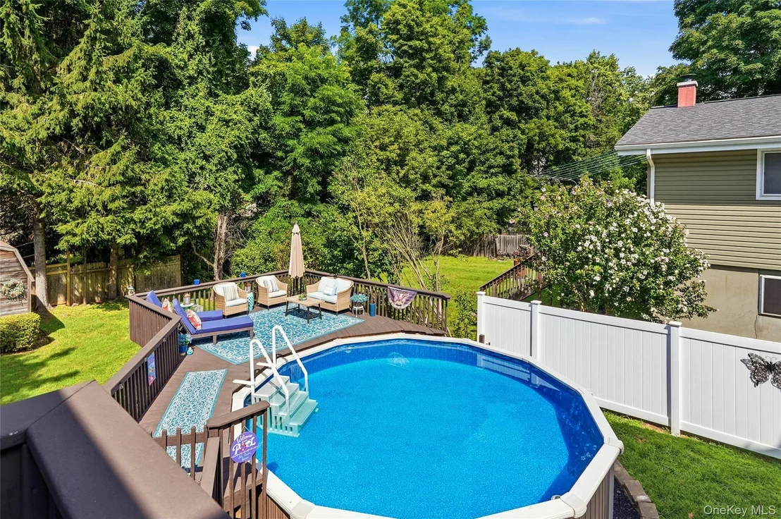 Photo of 355 Sprout Brook Road