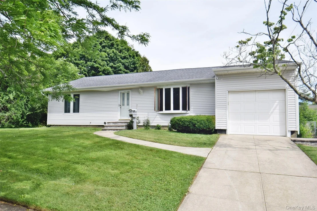 Photo of 27 Naples Avenue