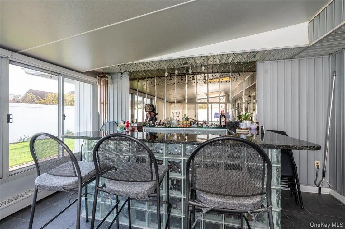 Photo of 253 Blacksmith Road S