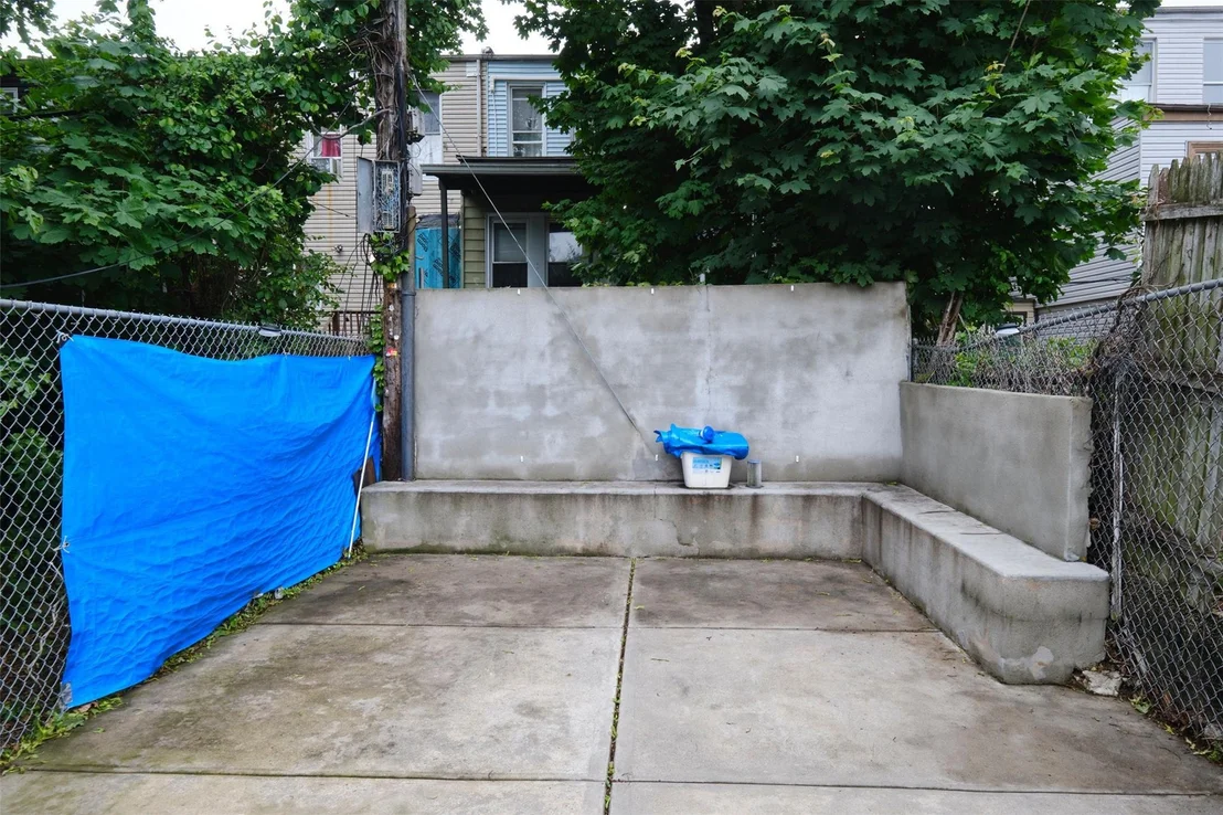 Photo of 284 Hemlock Street