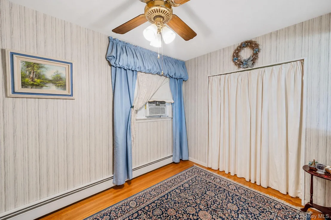Photo of 376 Moriches Road