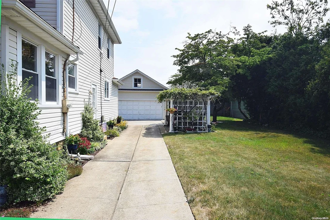 Photo of 196 Park Avenue