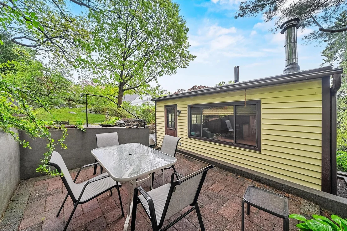 Photo of 16 Garretson Road