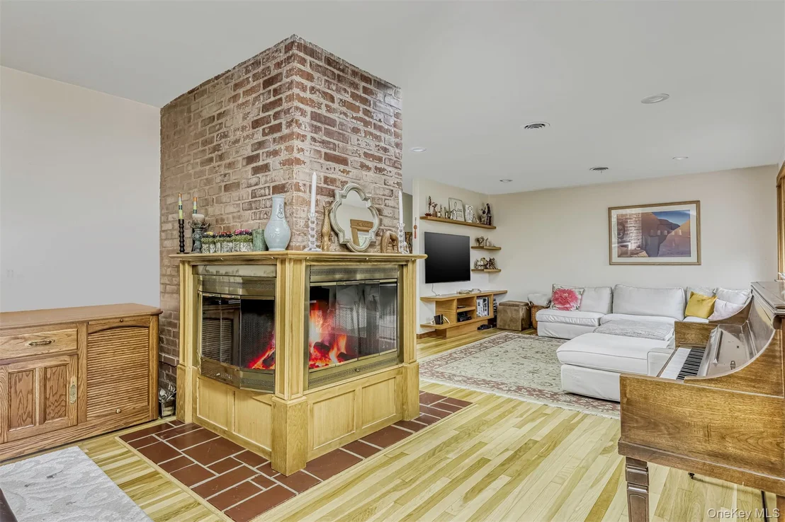 Photo of 47 Mayer Drive