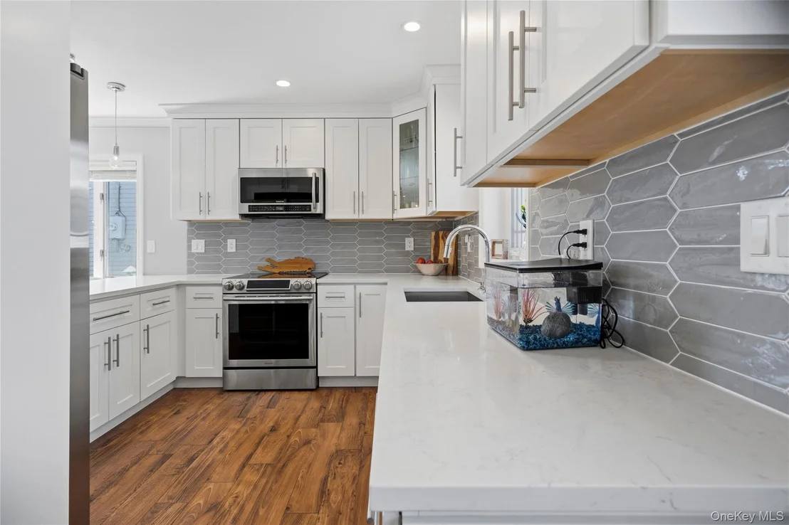 Photo of 51 Fox Boulevard