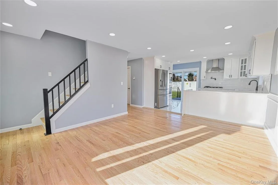 Photo of 253 Meyer Avenue