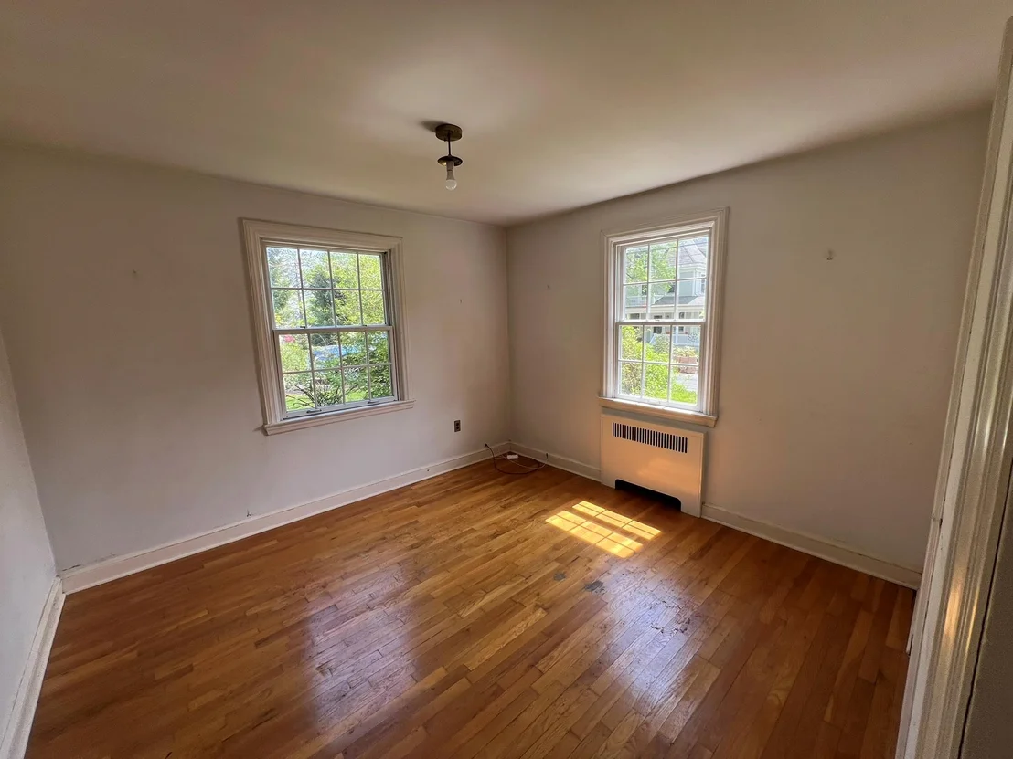 Photo of 35 Smith Avenue