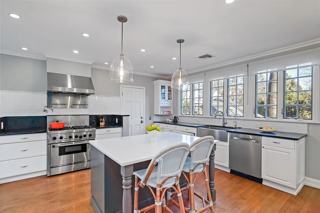 Photo of 23 Pine Brook Drive