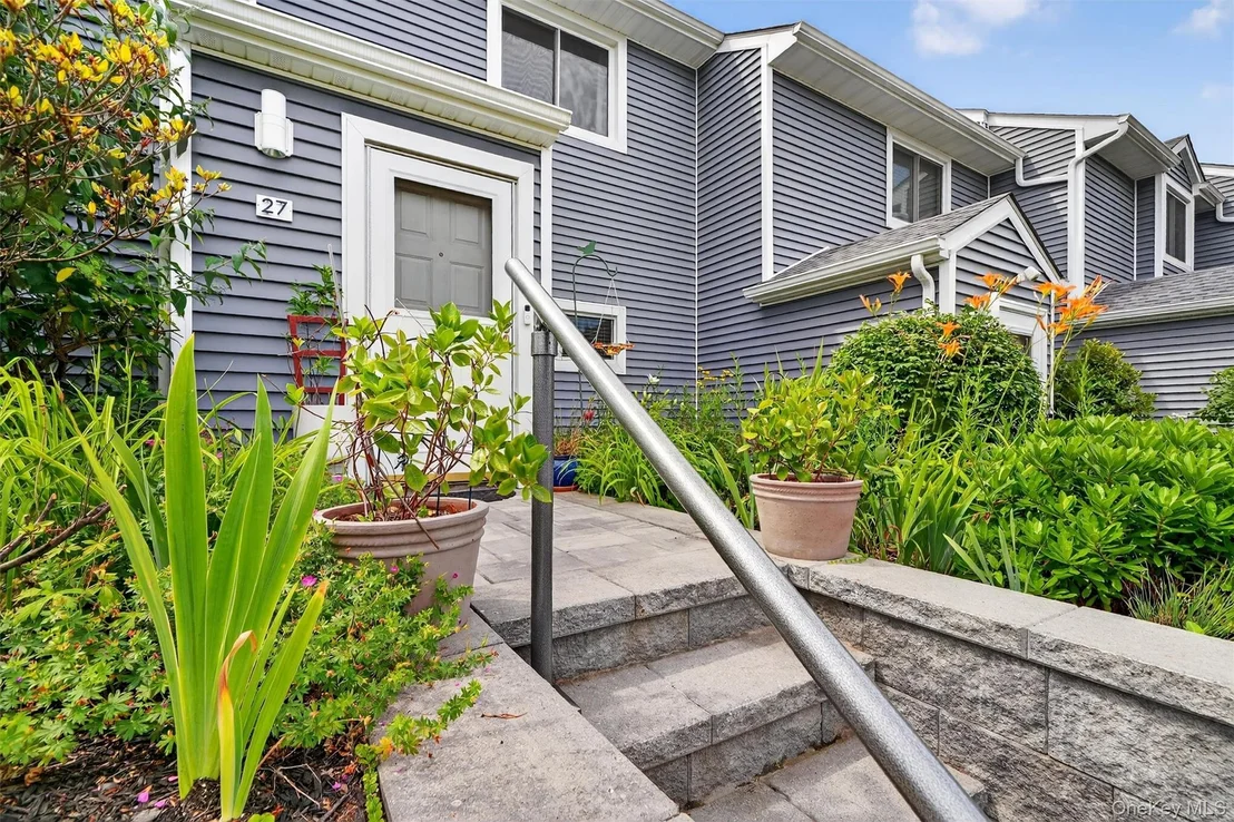 Photo of 27 Waterview Estate