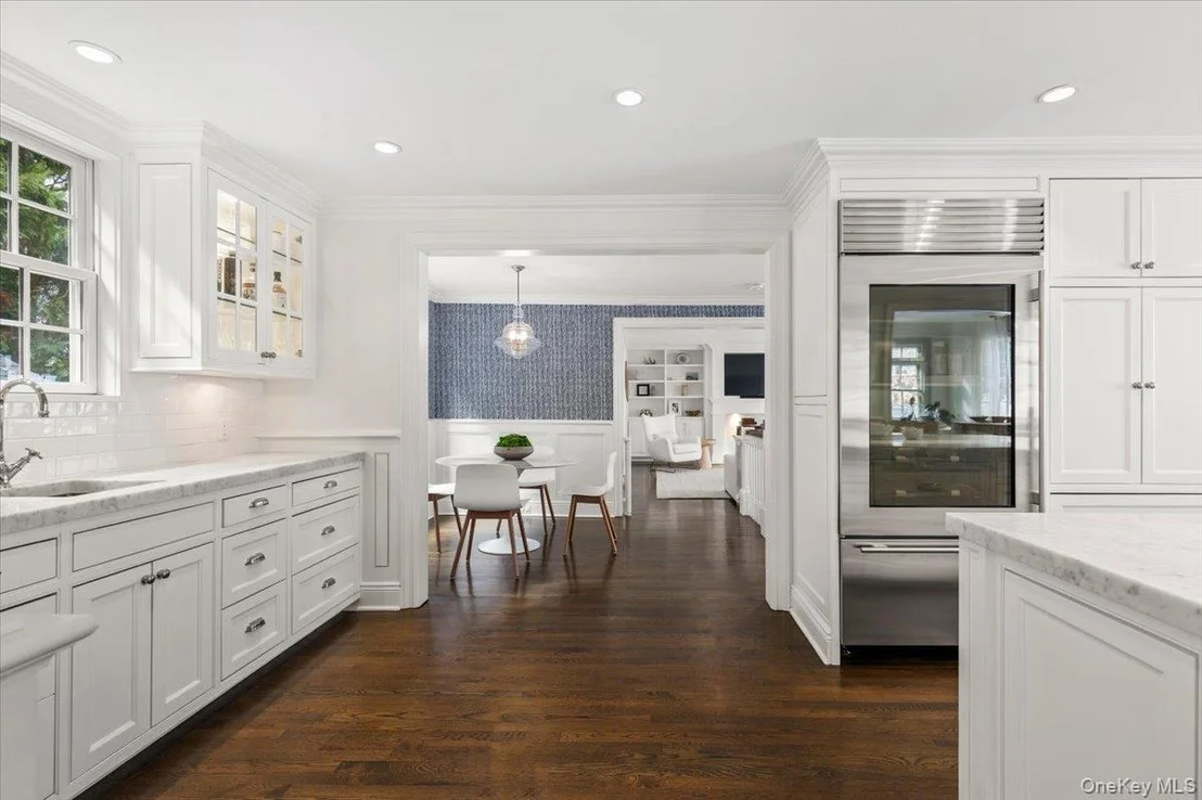 Photo of 2 Cowles Avenue