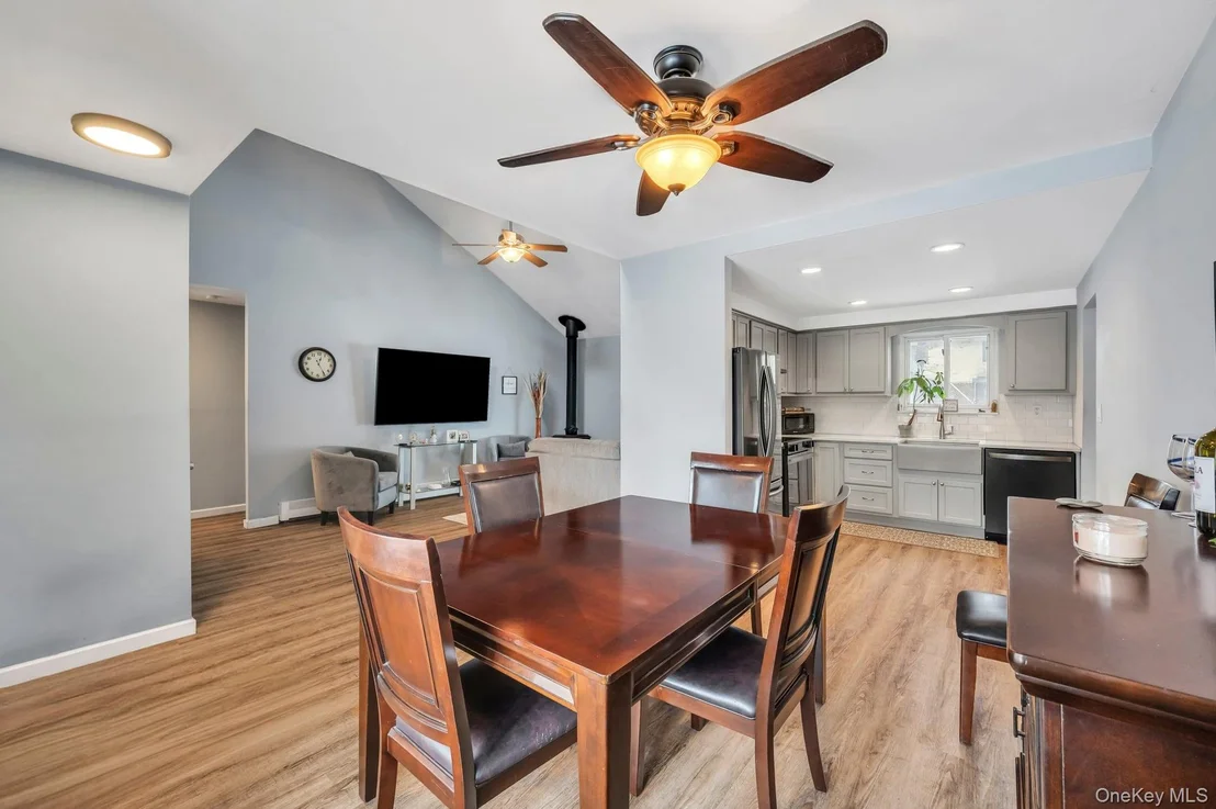 Photo of 17 Groton Lane