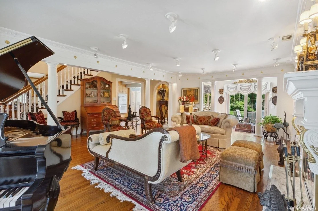 Photo of 1345 Harbor Road