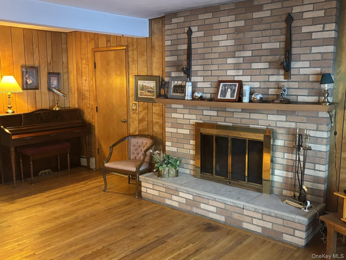 Photo of 20 Hillview Drive
