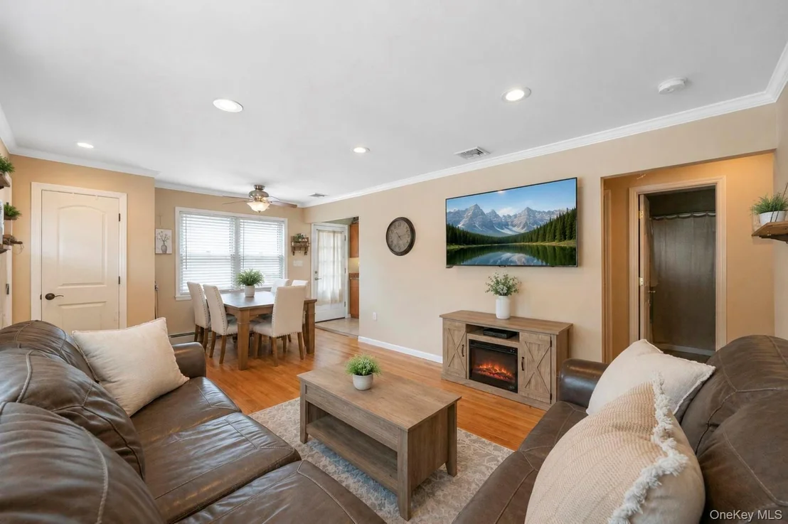 Photo of 70 Mohawk Drive