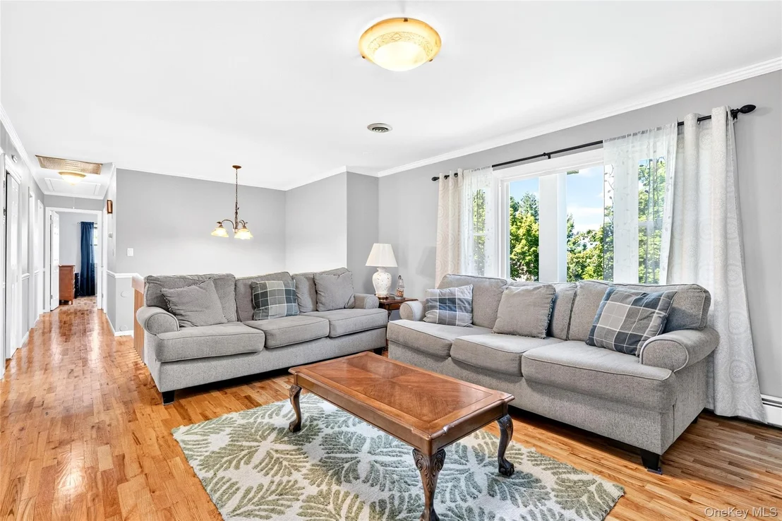 Photo of 4 Rockridge Drive