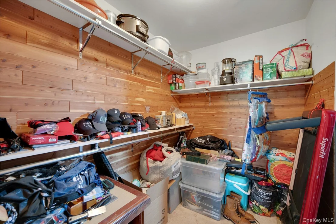Photo of 1102 Pondside Drive