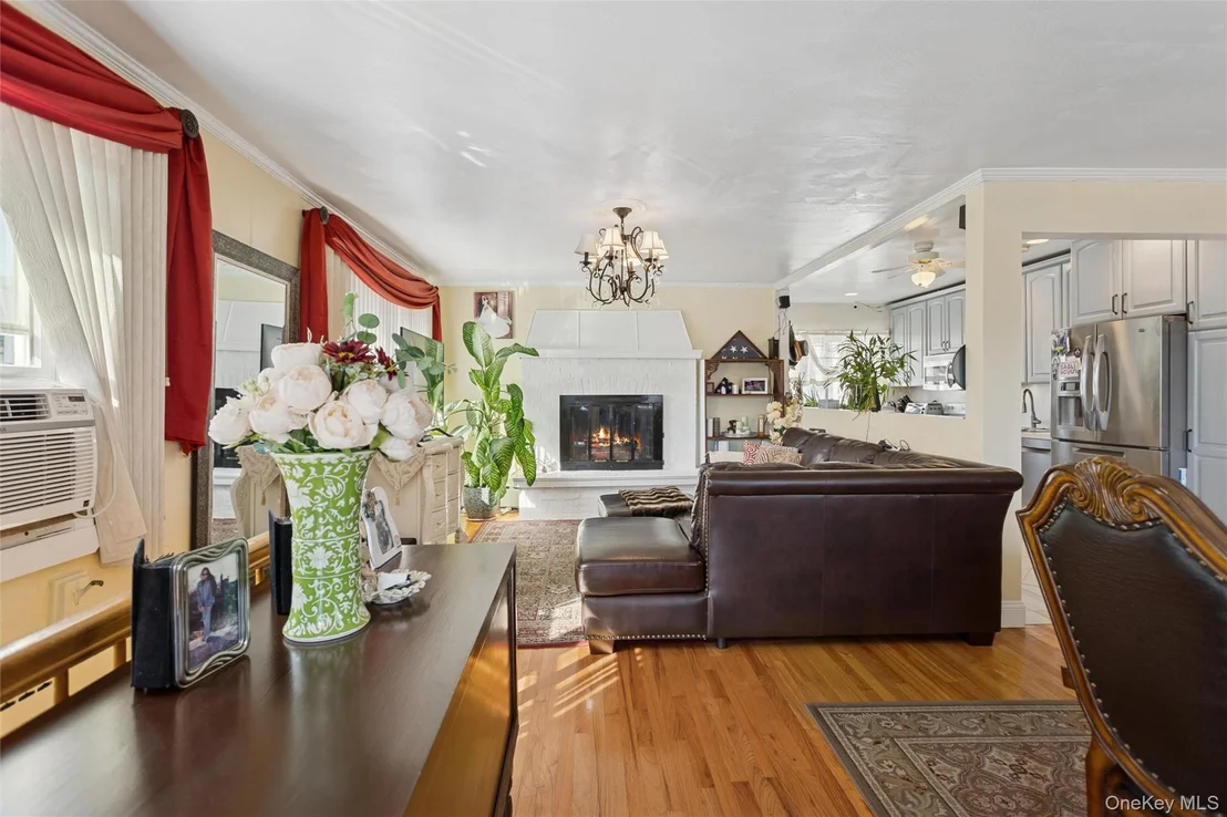 Photo of 124 Coolidge Avenue