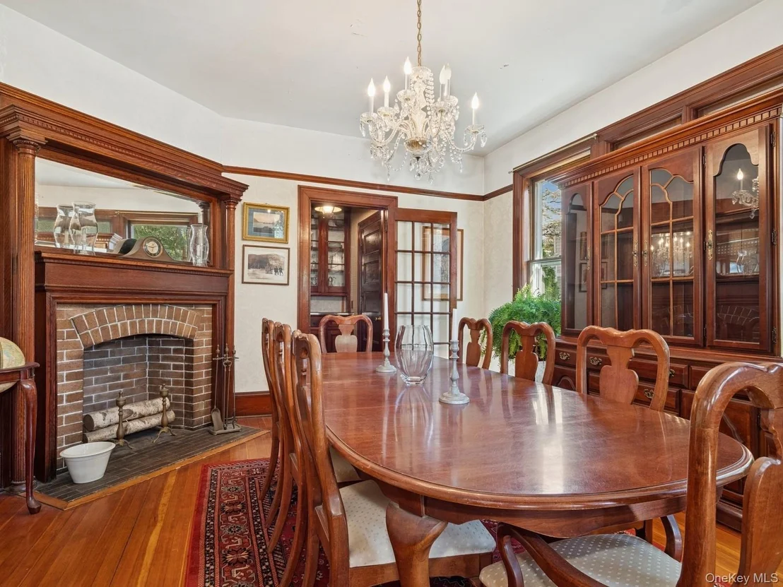Photo of 24 Mountain Avenue