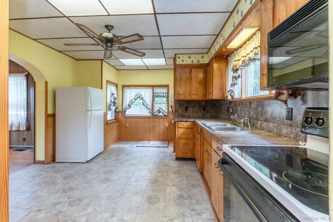 Photo of 23 Maple Street