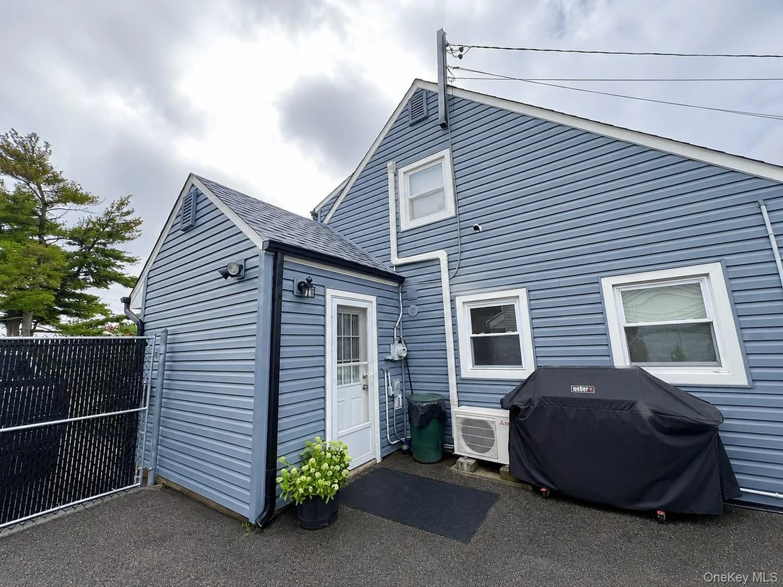 Photo of 107 Azalea Road